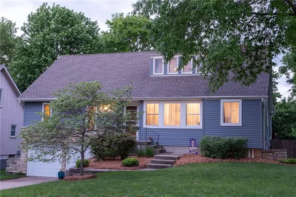 $475,000 | 10283 Haskins Street, Lenexa, KS 66215