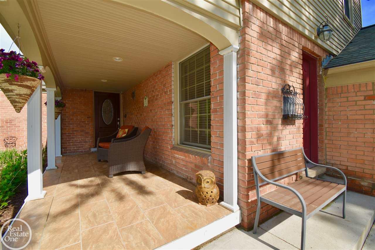 1280 North Oxford Road Grosse Pointe, MI 48236 - Photo 27 of 27 50008286-26.JPG