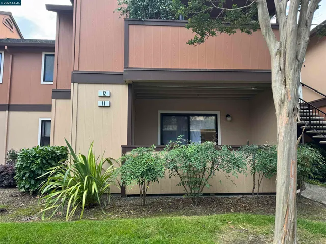 $230,900 | 8201 Camino Colegio, Unit 11, Rohnert Park, CA 94928