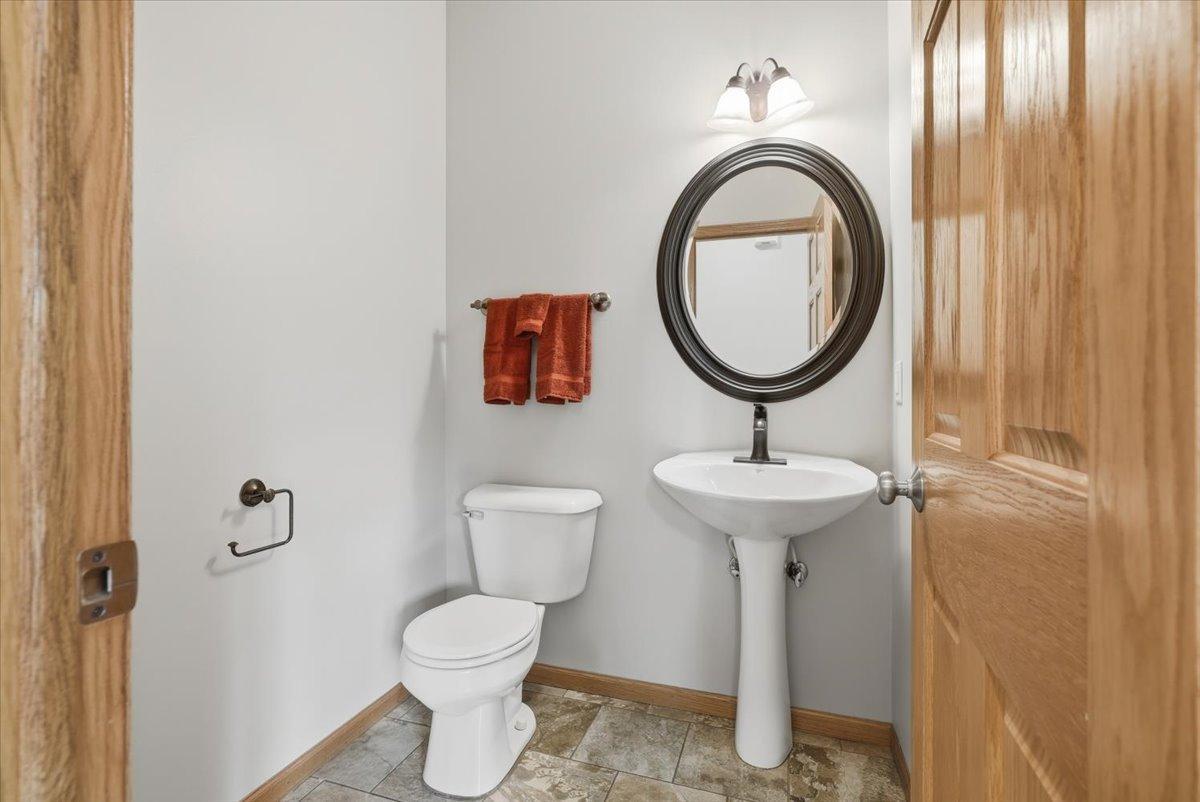 964 Fraser Lane Hudson, WI 54016 - Photo 22 of 34