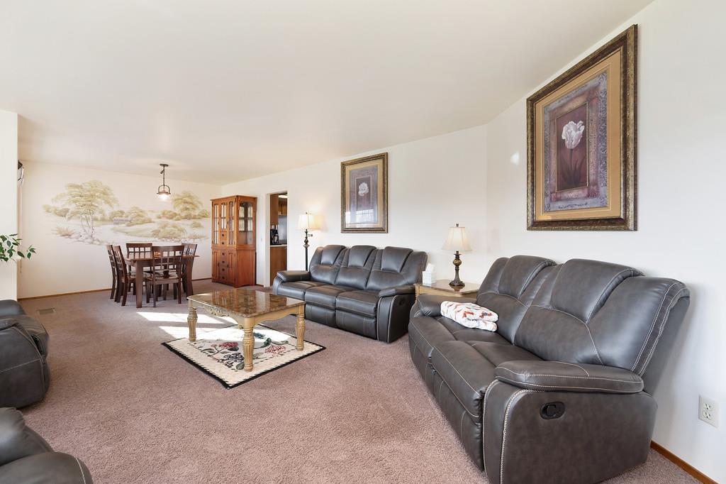 2632 3rd Street Colusa, CA 95932 - Photo 14 of 61 Spacious living room/Dining Room area.