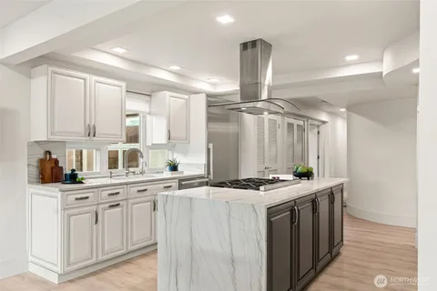 $2,074,088 | 101 99th Avenue Northeast, Unit 101, Bellevue, WA 98004