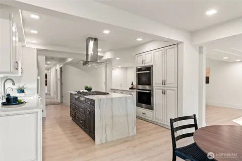 $2,074,088 | 101 99th Avenue Northeast, Unit 101, Bellevue, WA 98004