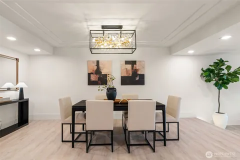 $2,074,088 | 101 99th Avenue Northeast, Unit 101, Bellevue, WA 98004