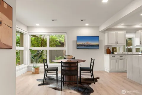$2,074,088 | 101 99th Avenue Northeast, Unit 101, Bellevue, WA 98004