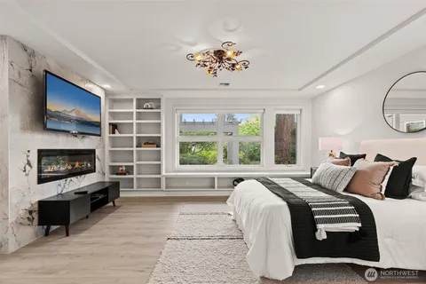 $2,074,088 | 101 99th Avenue Northeast, Unit 101, Bellevue, WA 98004