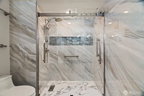 $2,074,088 | 101 99th Avenue Northeast, Unit 101, Bellevue, WA 98004