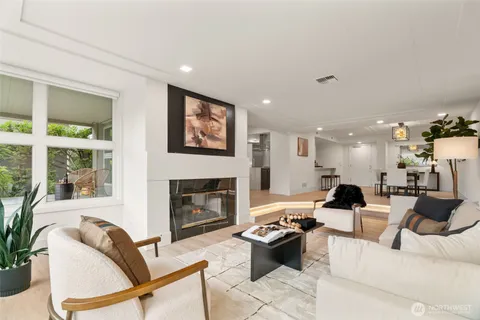 $2,074,088 | 101 99th Avenue Northeast, Unit 101, Bellevue, WA 98004