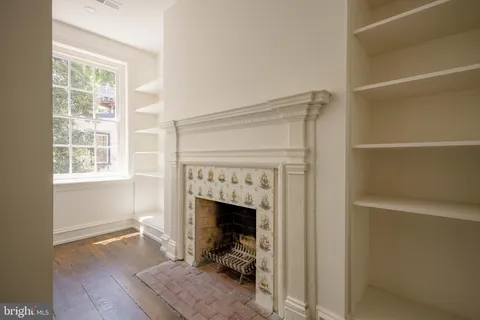 $1,495,000 | 514 Delancey Street, Philadelphia, PA 19106