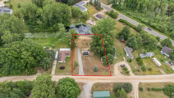 $61,900 | 8952 Otterside Drive, Farwell, MI 48622