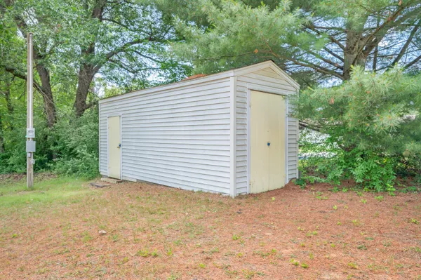 $61,900 | 8952 Otterside Drive, Farwell, MI 48622