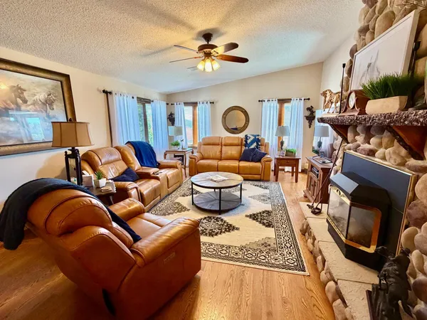 $535,000 | 37165 220th Street, Roseau, MN 56751