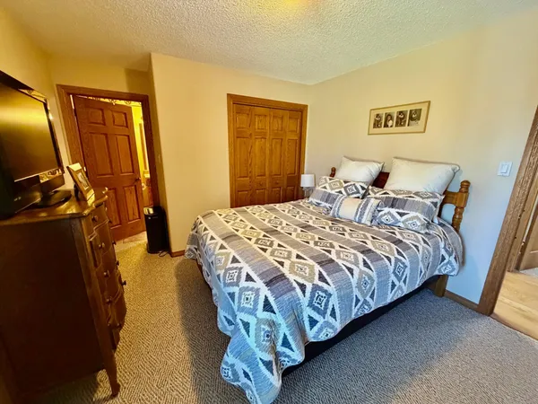 $535,000 | 37165 220th Street, Roseau, MN 56751