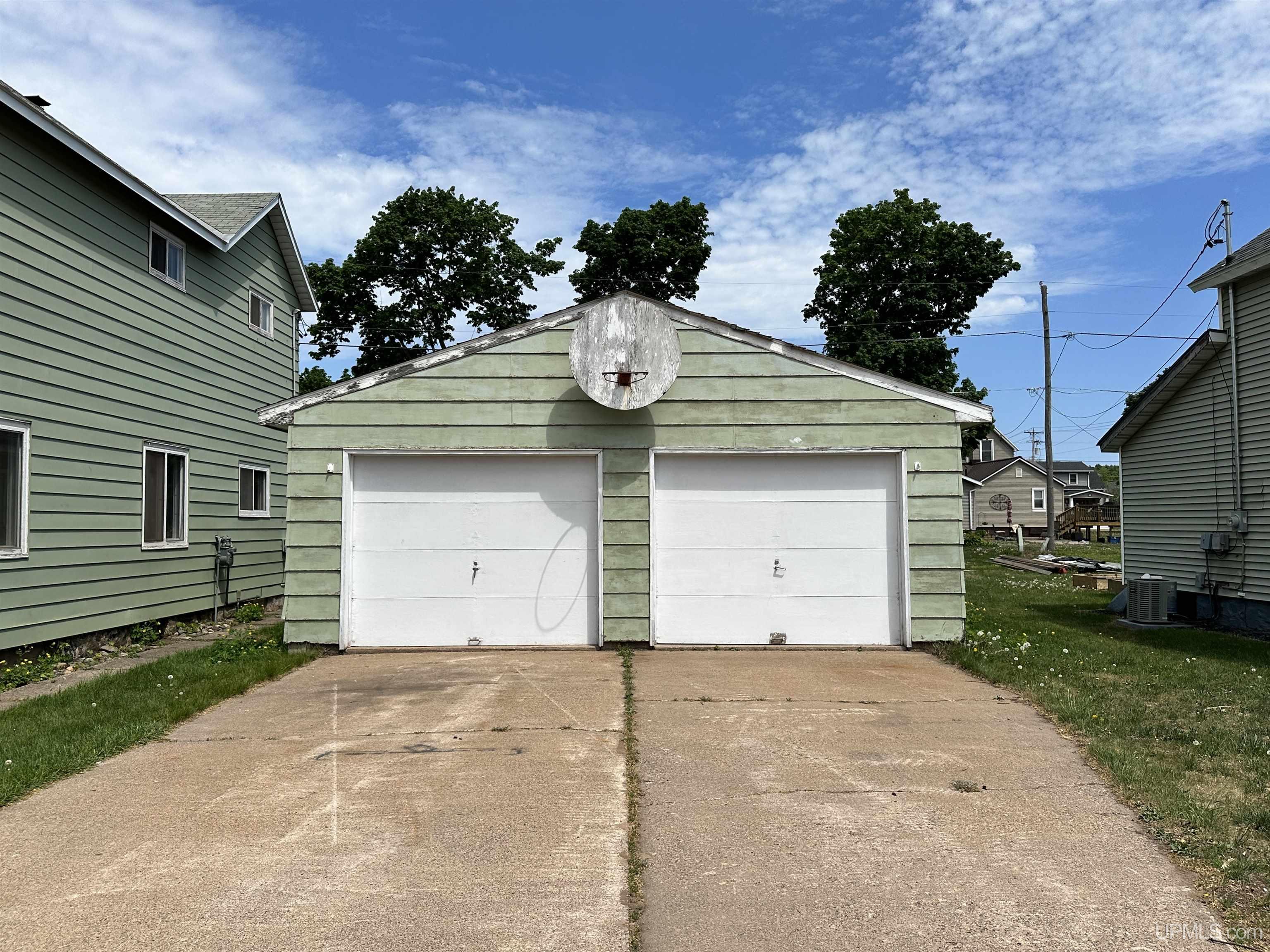 761 East Michigan Ishpeming, MI 49849 - Photo 2 of 33 Gallery Image 2