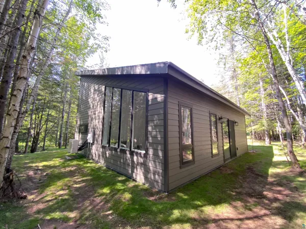 $499,000 | 89170 Meadow Trail, Cornucopia, WI 54827