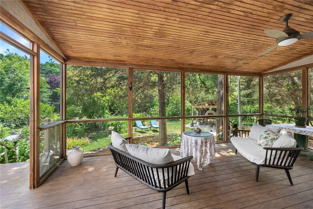 517 Lake Road Tiverton, RI 02878 - Photo 20 of 47