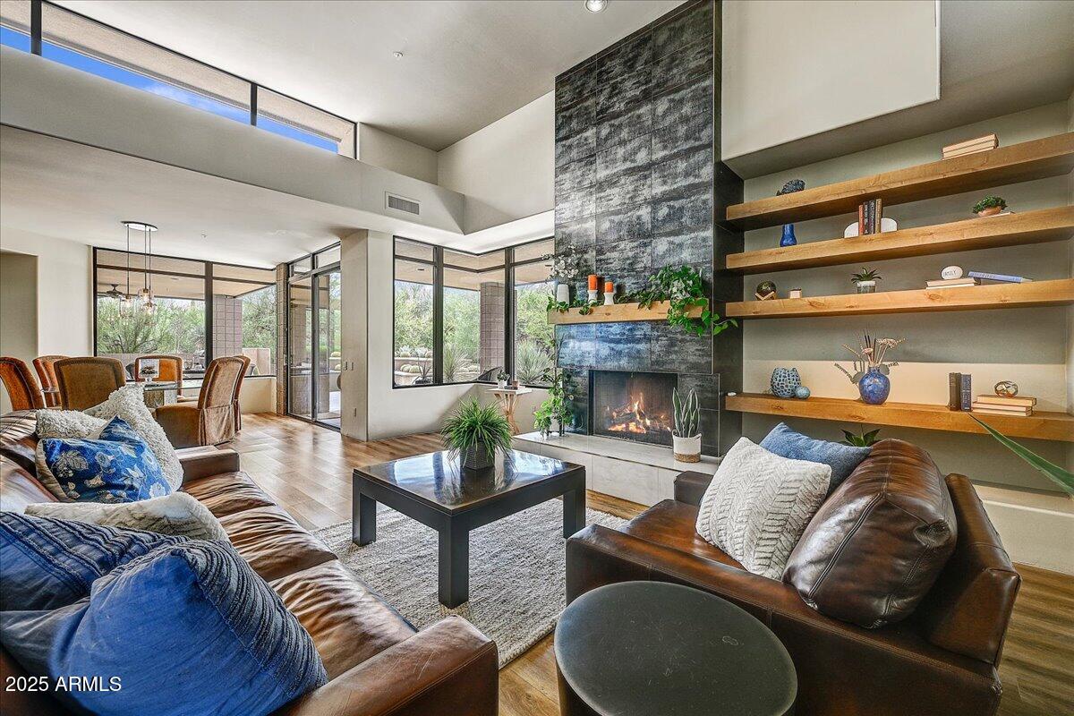 10687 East Fernwood Lane Scottsdale, AZ 85262 - Photo 11 of 32 11-Living Room