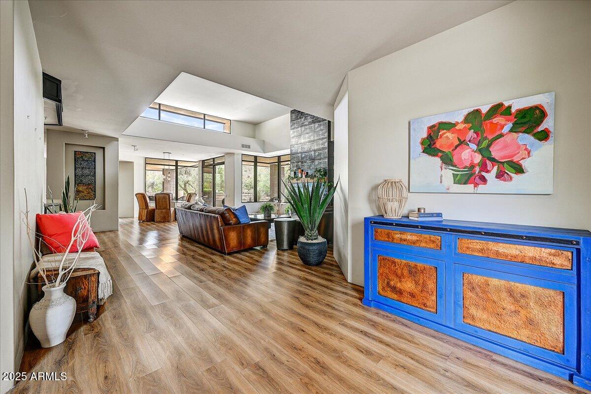 10687 East Fernwood Lane Scottsdale, AZ 85262 - Photo 4 of 32 04-Foyer