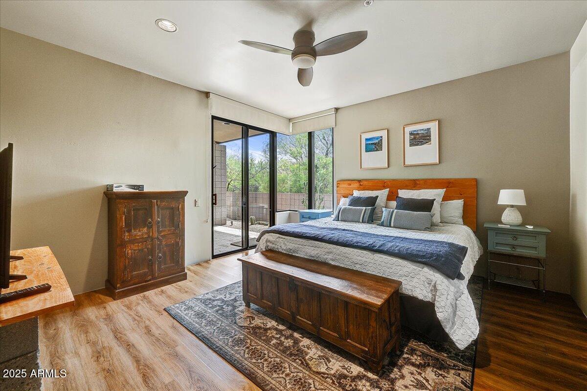 10687 East Fernwood Lane Scottsdale, AZ 85262 - Photo 8 of 32 08-Guest Bedroom