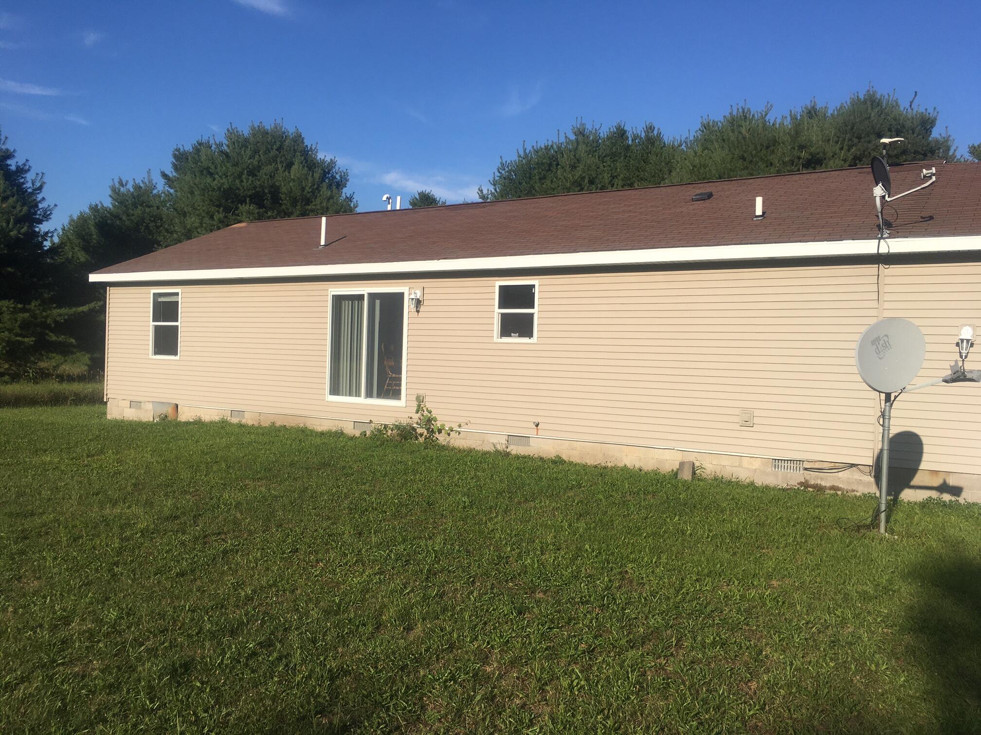 9461 Wing Road Cheboygan, MI 49721 - Photo 9 of 32 Gallery Image 9