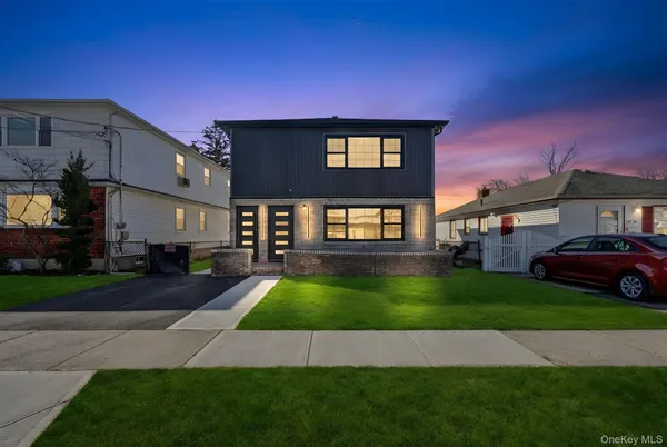 $1,349,000 | 147-72 Huxley Street | Rosedale