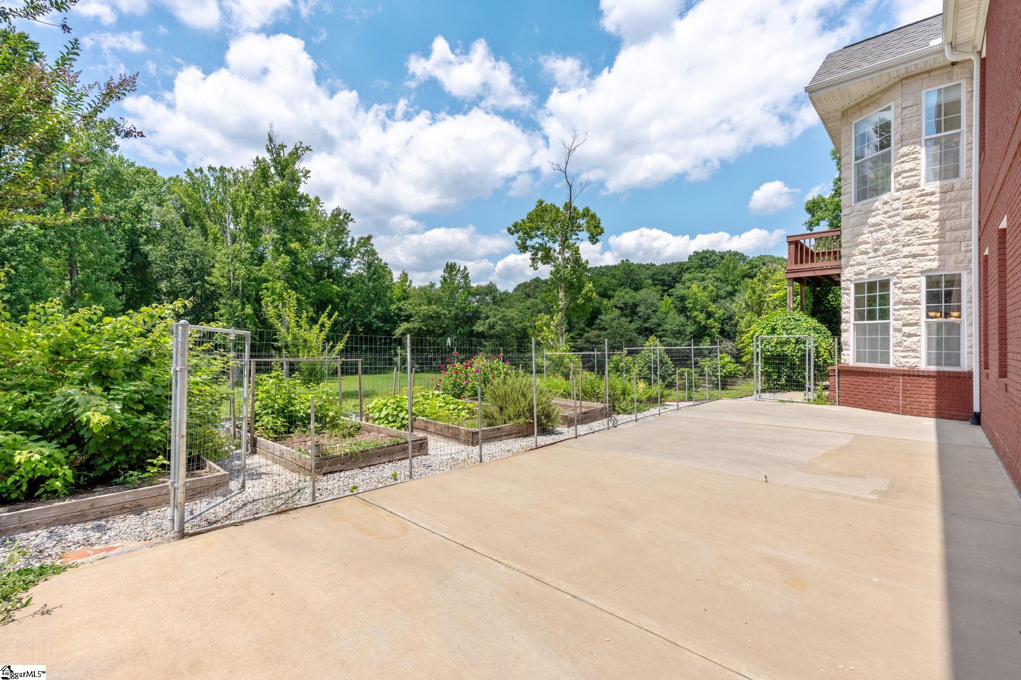 215 Log Shoals Road Greenville, SC 29605 - Photo 44 of 50