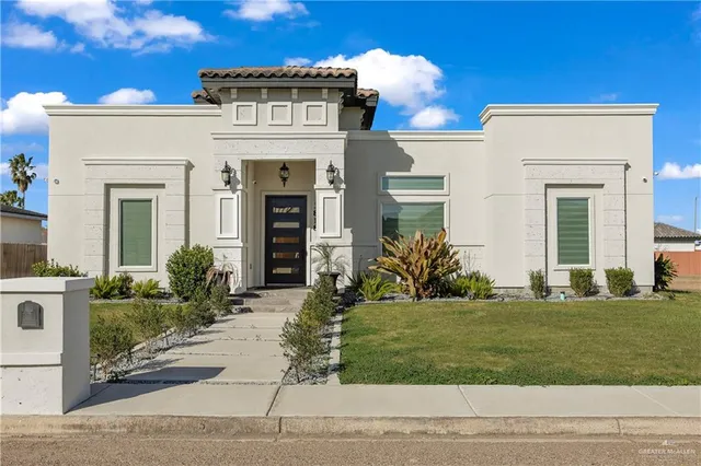 $2,800 | 3818 Tierra Escondido, Weslaco, TX 78596