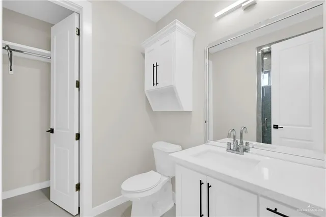 $2,800 | 3818 Tierra Escondido, Weslaco, TX 78596