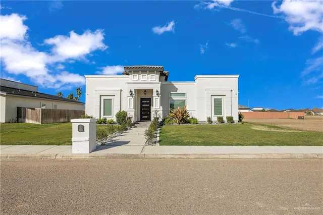 $2,800 | 3818 Tierra Escondido, Weslaco, TX 78596