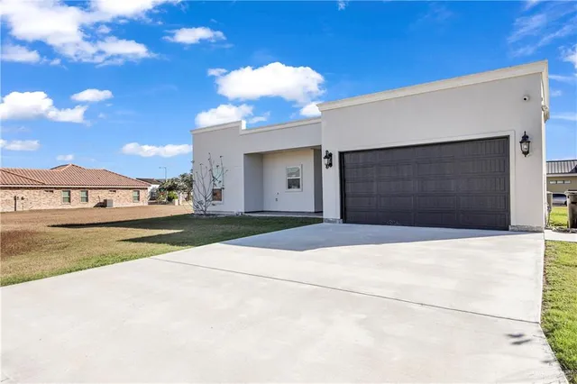 $2,800 | 3818 Tierra Escondido, Weslaco, TX 78596