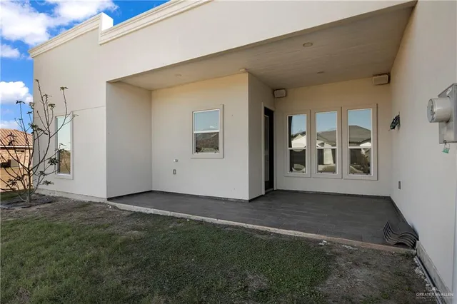 $2,800 | 3818 Tierra Escondido, Weslaco, TX 78596