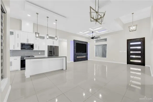 $2,800 | 3818 Tierra Escondido, Weslaco, TX 78596