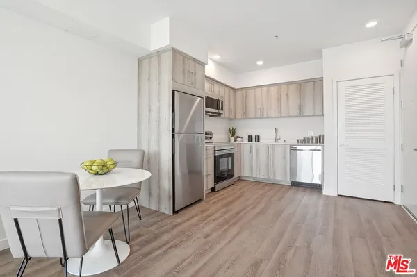$2,450 | 224 North Alvarado Street, Los Angeles, CA 90026