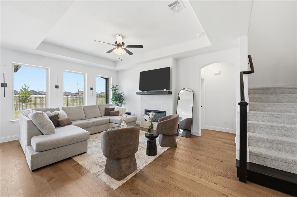 7315 Prairieside Trail Venus, TX 76084 - Photo 3 of 37