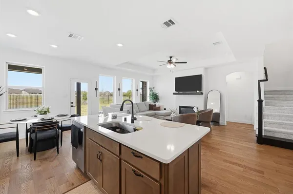 $495,000 | 7315 Prairieside Trail, Venus, TX 76084