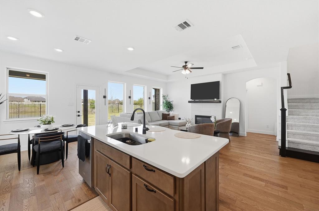 7315 Prairieside Trail Venus, TX 76084 - Photo 9 of 37