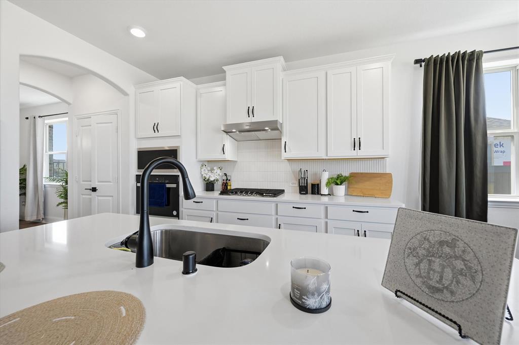 7315 Prairieside Trail Venus, TX 76084 - Photo 10 of 37