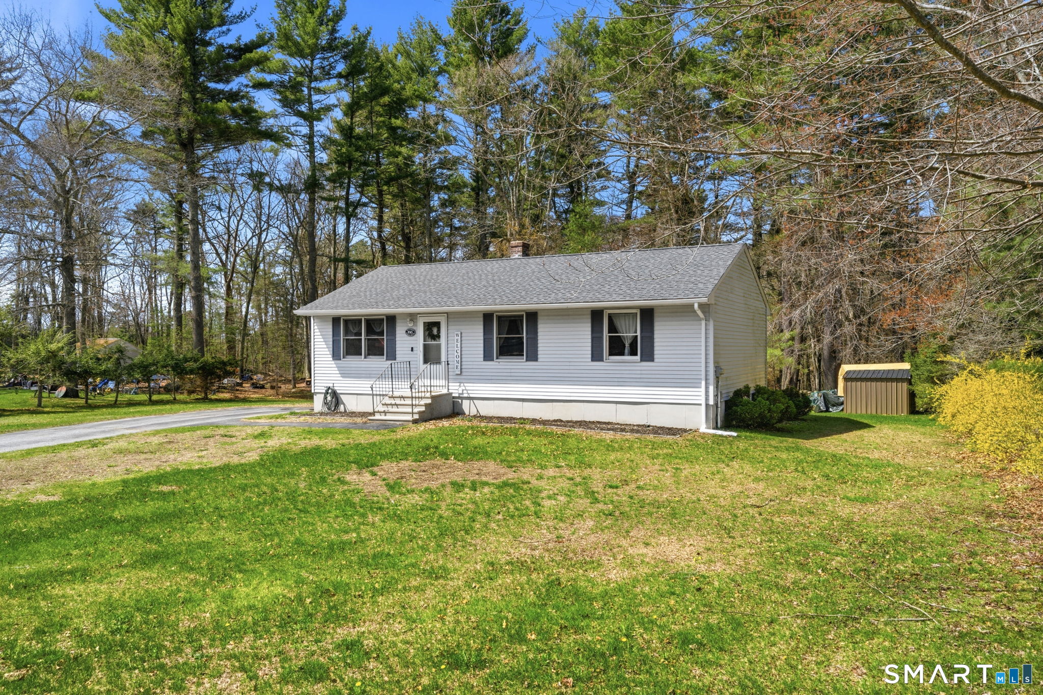 108 Pleasant View Drive Killingly, CT 06241 - Photo 4 of 31