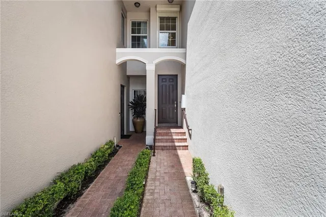 $545,000 | 6510 Monterey Point, Unit 204, Naples, FL 34105