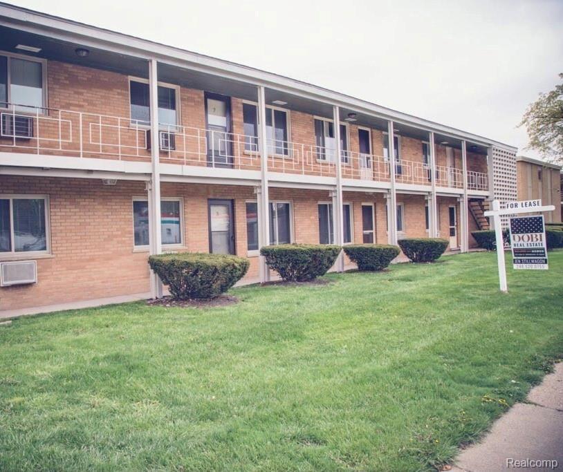 3350 Greenfield Road, Unit 22 Royal Oak, MI 48073 - Photo 1 of 18