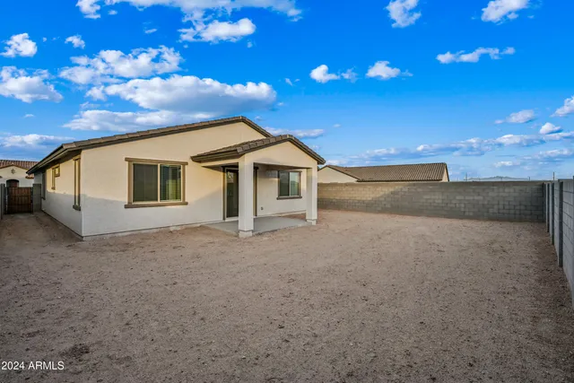 $2,000 | 25303 West Bowker Street, Buckeye, AZ 85326
