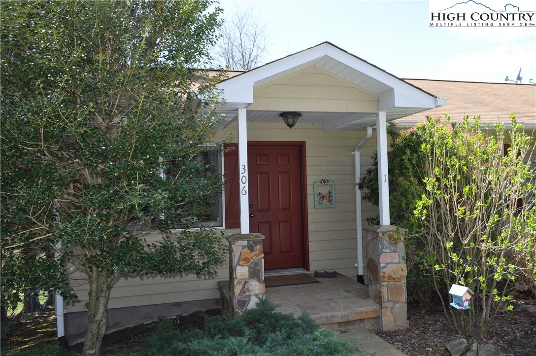 306 Margot Road, Unit 1 AND 2 Boone, NC 28607 - Photo 4 of 19 Gallery Image 4