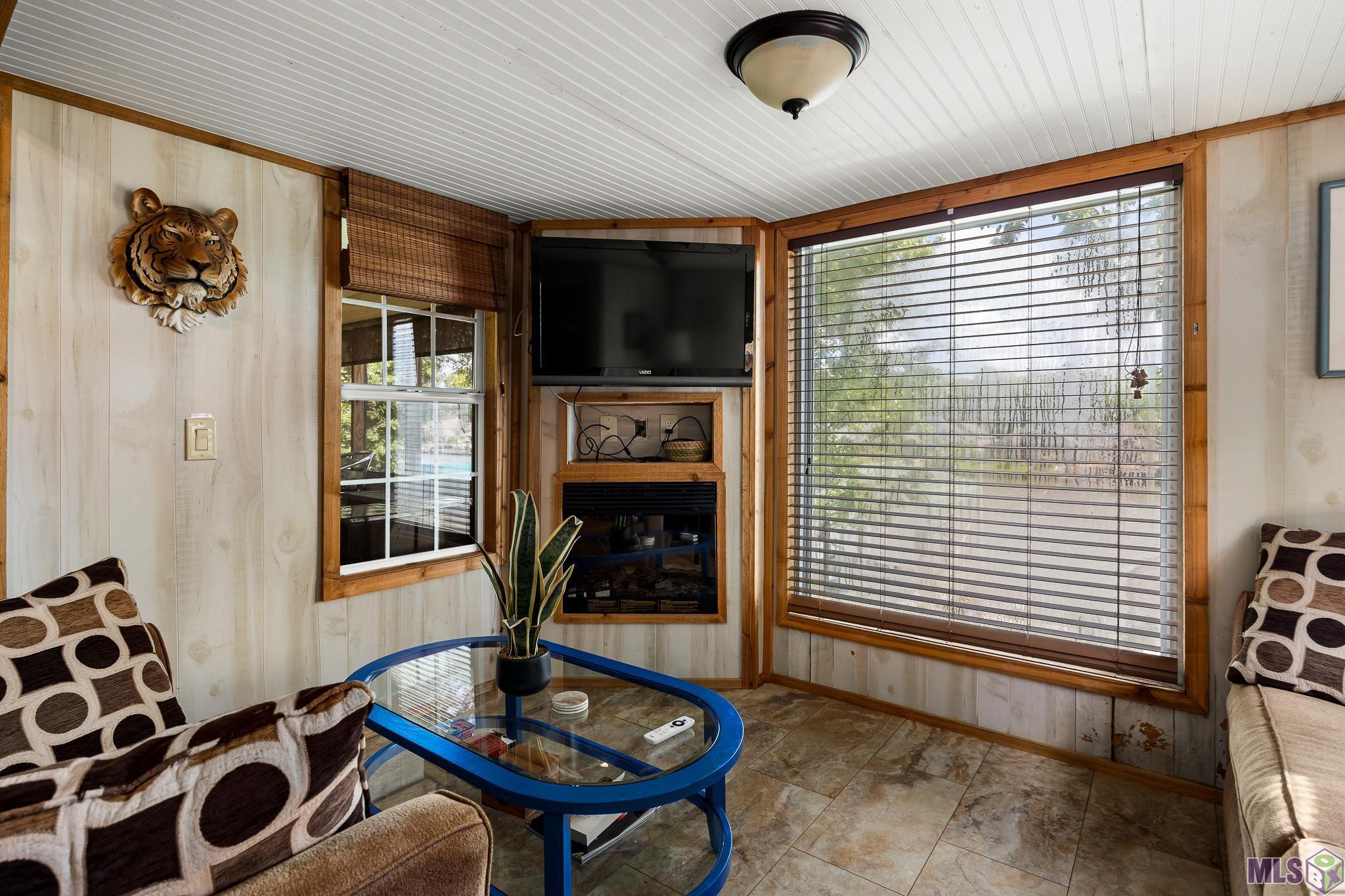 21054 Diversion Canal Road St. Amant, LA 70774 - Photo 13 of 48 Ventless Fireplace