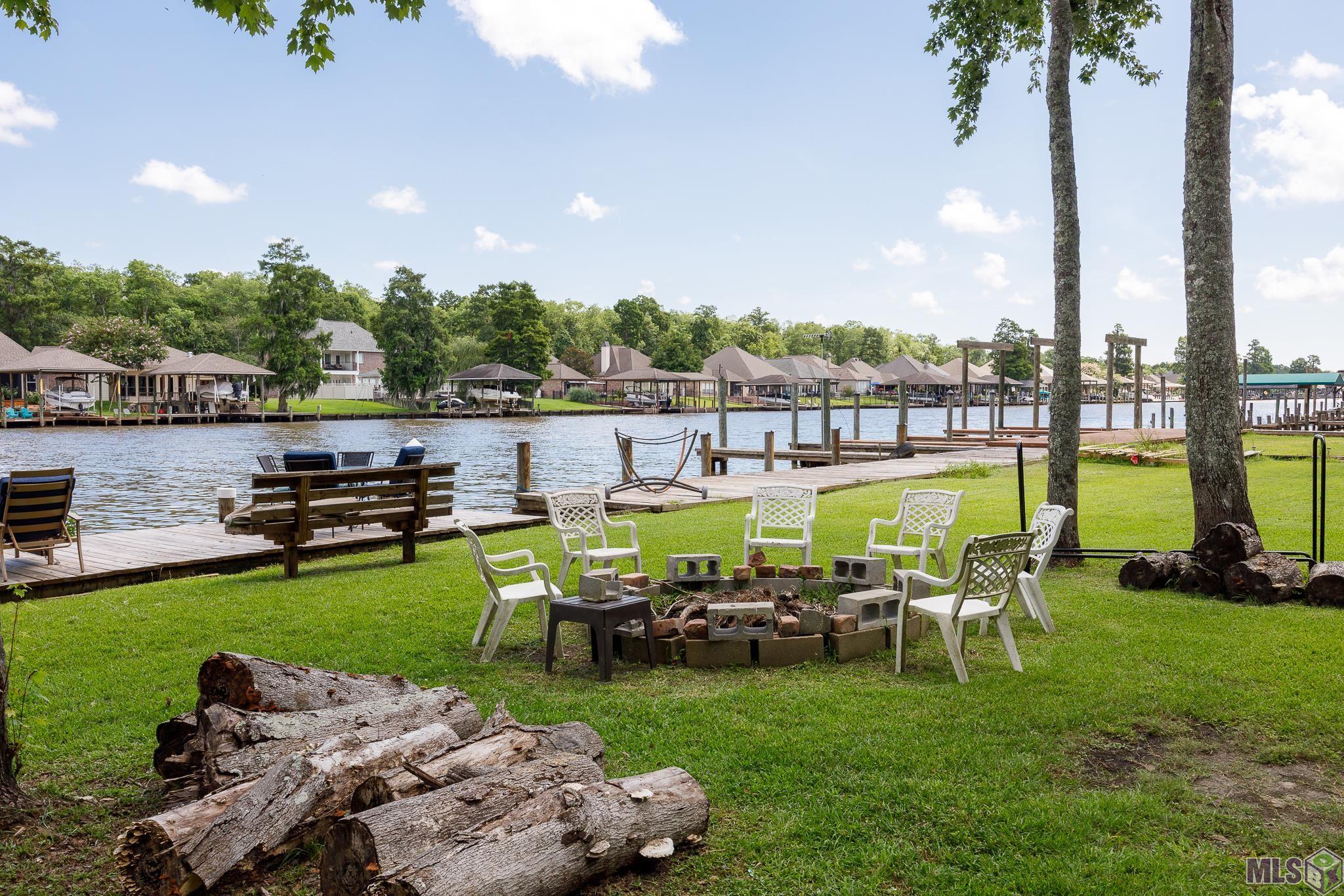 21054 Diversion Canal Road St. Amant, LA 70774 - Photo 29 of 48