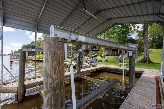 $170,000 | 21054 Diversion Canal Road, St. Amant, LA 70774