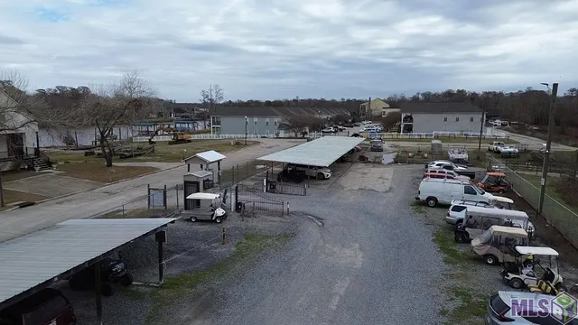 $170,000 | 21054 Diversion Canal Road, St. Amant, LA 70774