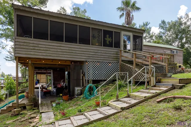 $170,000 | 21054 Diversion Canal Road, St. Amant, LA 70774