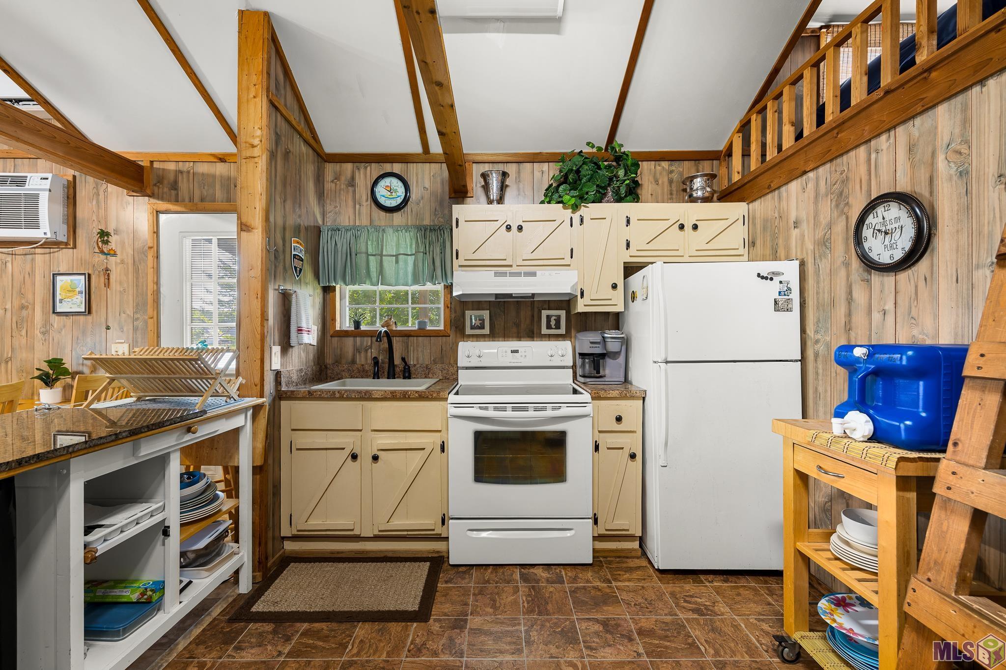 21054 Diversion Canal Road St. Amant, LA 70774 - Photo 8 of 48 Kitchen