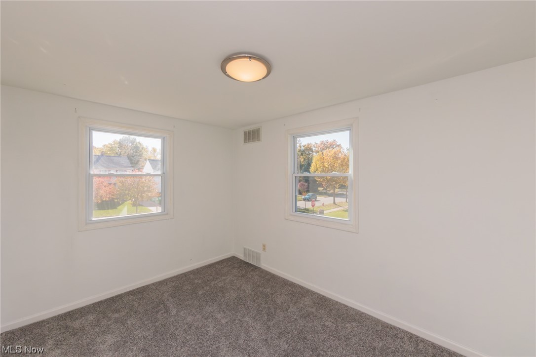 3681 Silsby Road University Heights, OH 44118 - Photo 13 of 34