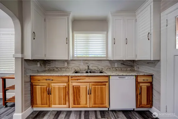 $339,950 | 211 West Harvard Avenue, Shelton, WA 98584